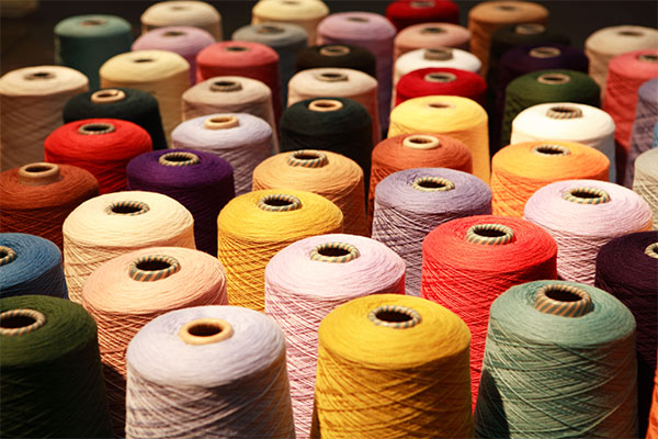 How to choose the suitable material for a sweater——Written by Papagarment
