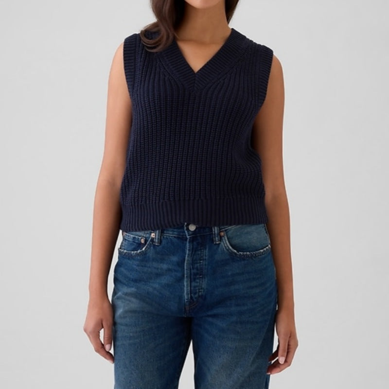  Custom Wool Blend V-neck Tank Top Sleeveless Women’s Knitted Sweater - Modeled View