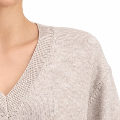 Women's textured V-neck sweater neckline